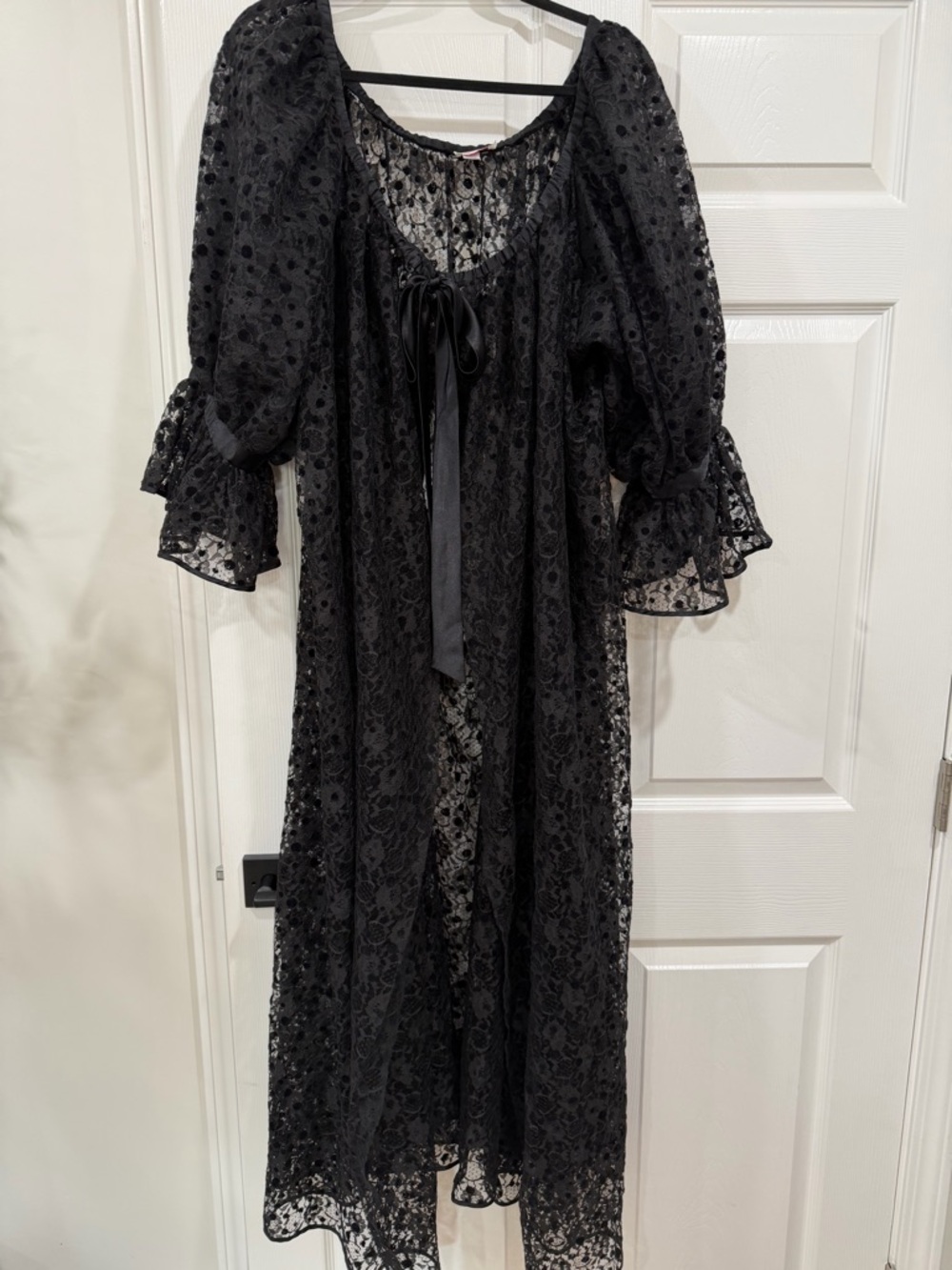 Vintage Scaasi Lace Puff Sleeve Peignoir Union USA Made